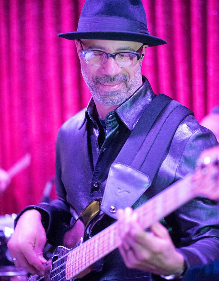 Affordable Guitar Straps That Deliver Comfort and Reliability